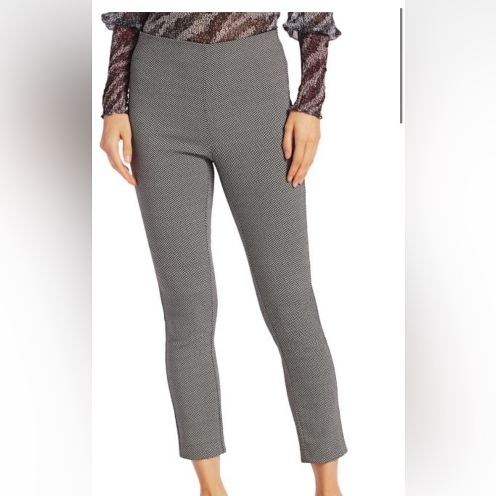 Revamped -Women’s Black /Grey Herringbone Skinny Pant-stretch waist Sz M NWOT﻿🍂﻿
